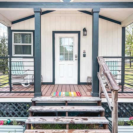 Private Tiny Home Royal Ridge Getaway Exterior foto